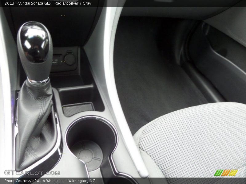 Radiant Silver / Gray 2013 Hyundai Sonata GLS