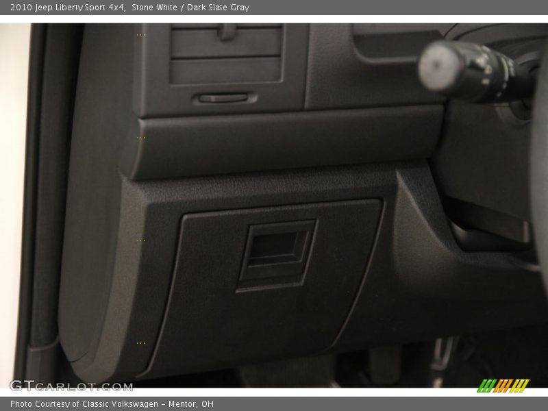 Stone White / Dark Slate Gray 2010 Jeep Liberty Sport 4x4