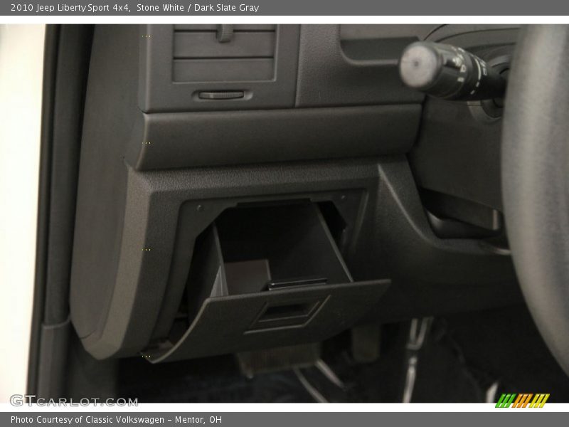 Stone White / Dark Slate Gray 2010 Jeep Liberty Sport 4x4