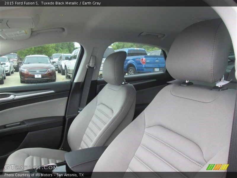 Tuxedo Black Metallic / Earth Gray 2015 Ford Fusion S