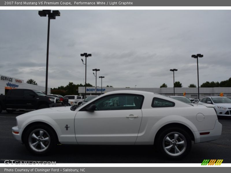 Performance White / Light Graphite 2007 Ford Mustang V6 Premium Coupe