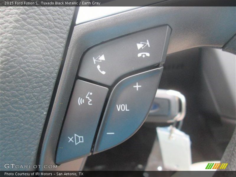 Tuxedo Black Metallic / Earth Gray 2015 Ford Fusion S