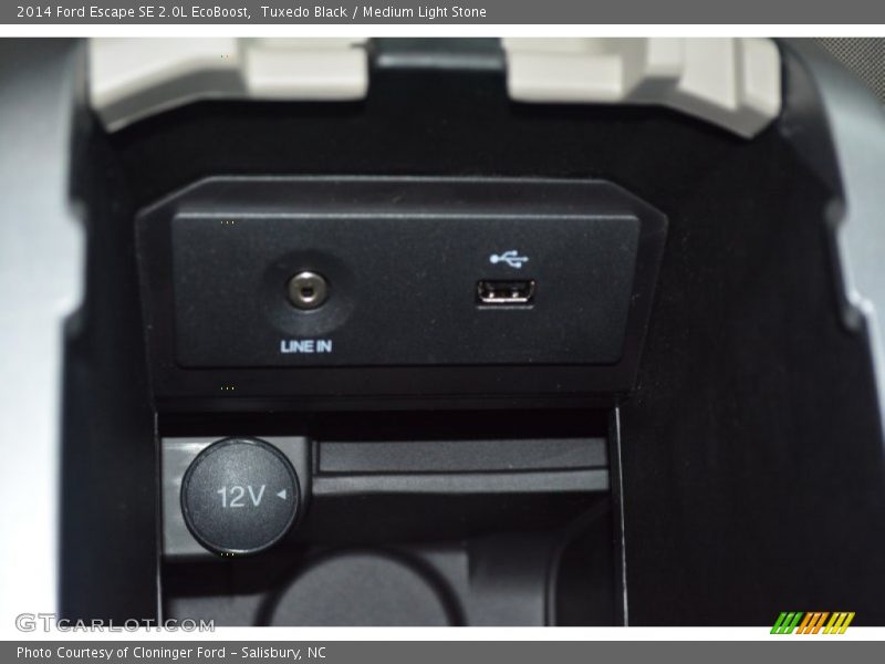 Tuxedo Black / Medium Light Stone 2014 Ford Escape SE 2.0L EcoBoost