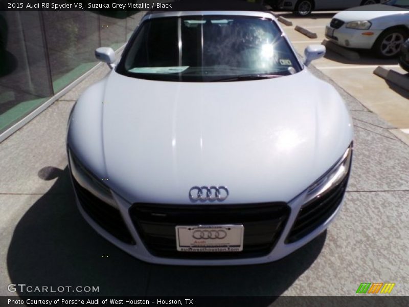 Suzuka Grey Metallic / Black 2015 Audi R8 Spyder V8