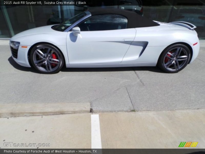 Suzuka Grey Metallic / Black 2015 Audi R8 Spyder V8