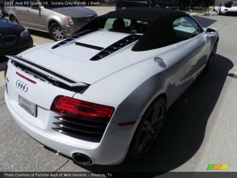 Suzuka Grey Metallic / Black 2015 Audi R8 Spyder V8
