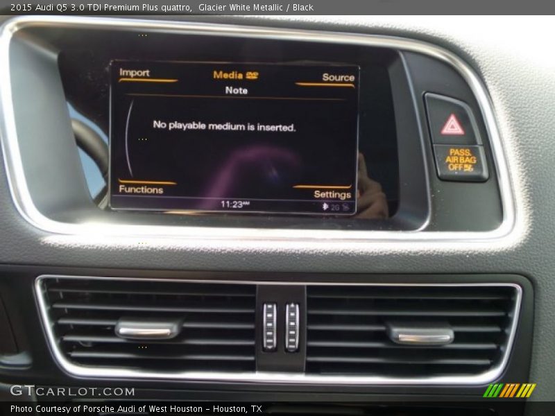 Glacier White Metallic / Black 2015 Audi Q5 3.0 TDI Premium Plus quattro