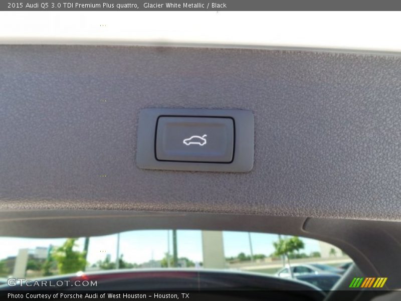 Glacier White Metallic / Black 2015 Audi Q5 3.0 TDI Premium Plus quattro