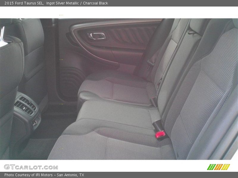 Ingot Silver Metallic / Charcoal Black 2015 Ford Taurus SEL