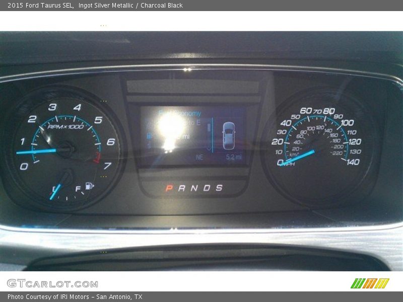 Ingot Silver Metallic / Charcoal Black 2015 Ford Taurus SEL