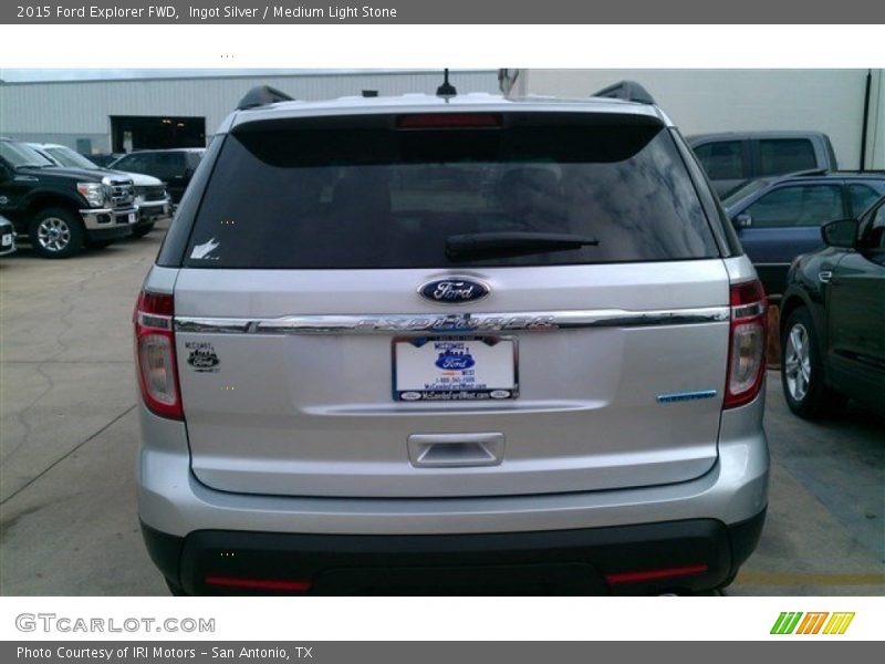 Ingot Silver / Medium Light Stone 2015 Ford Explorer FWD