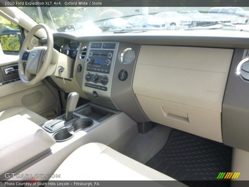 Oxford White / Stone 2010 Ford Expedition XLT 4x4