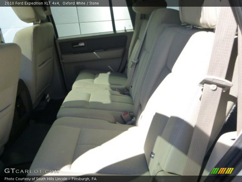 Oxford White / Stone 2010 Ford Expedition XLT 4x4