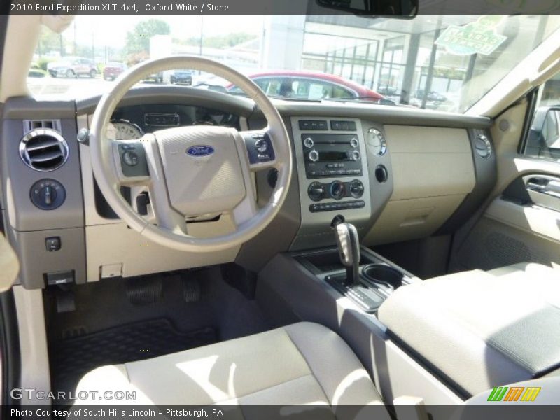 Oxford White / Stone 2010 Ford Expedition XLT 4x4