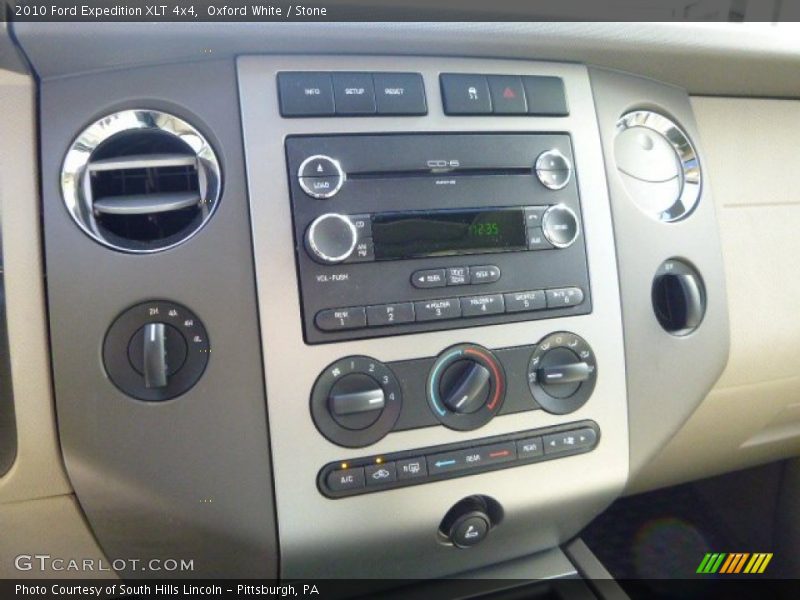 Oxford White / Stone 2010 Ford Expedition XLT 4x4
