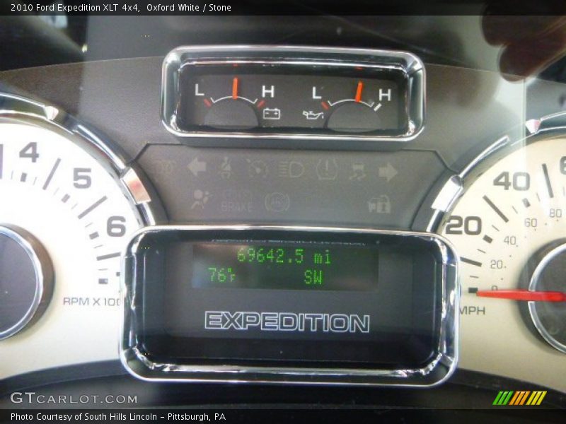 Oxford White / Stone 2010 Ford Expedition XLT 4x4