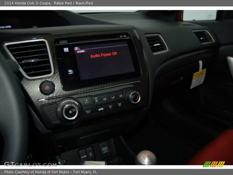 Controls of 2014 Civic Si Coupe