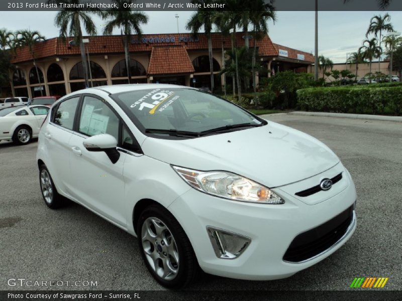 Oxford White / Arctic White Leather 2013 Ford Fiesta Titanium Hatchback
