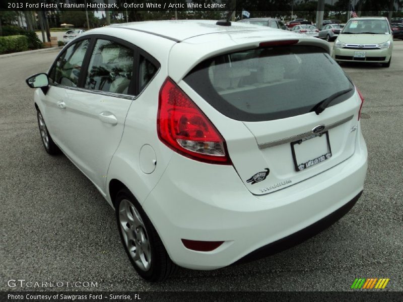 Oxford White / Arctic White Leather 2013 Ford Fiesta Titanium Hatchback