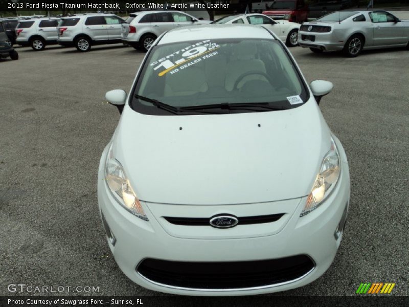 Oxford White / Arctic White Leather 2013 Ford Fiesta Titanium Hatchback