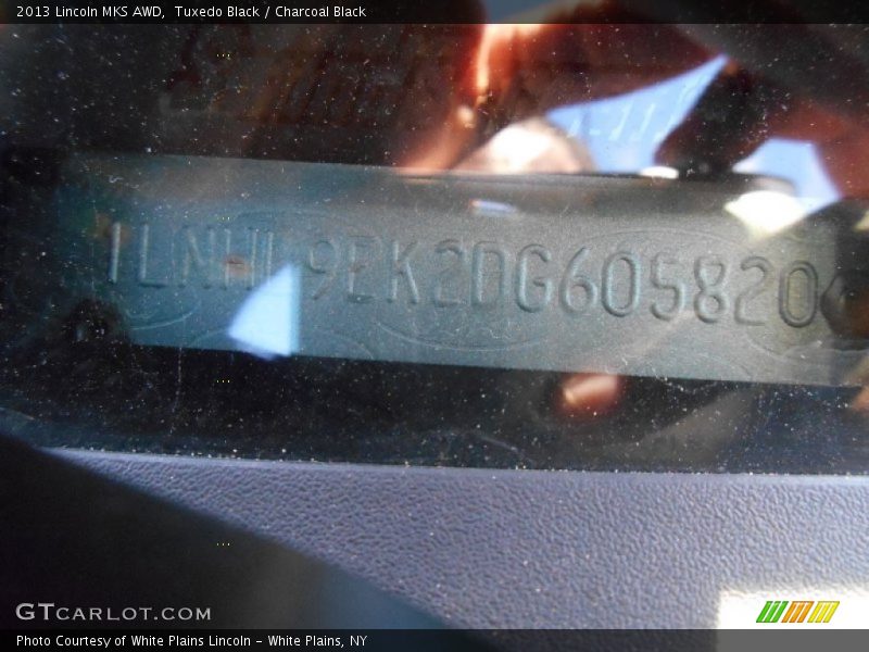Tuxedo Black / Charcoal Black 2013 Lincoln MKS AWD
