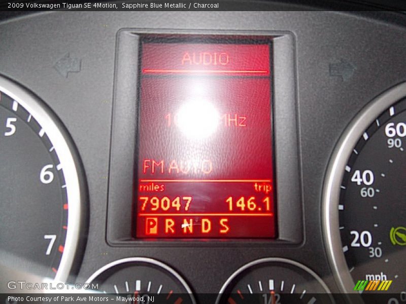 Sapphire Blue Metallic / Charcoal 2009 Volkswagen Tiguan SE 4Motion