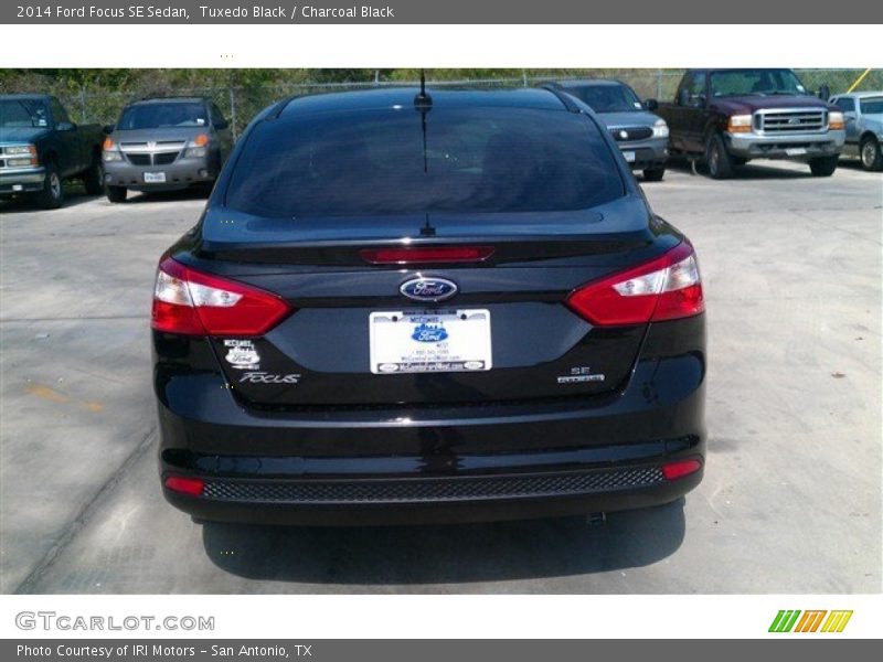 Tuxedo Black / Charcoal Black 2014 Ford Focus SE Sedan