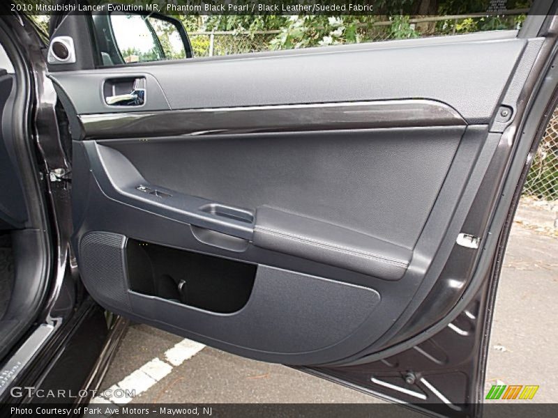 Door Panel of 2010 Lancer Evolution MR
