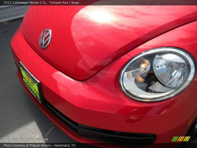 Tornado Red / Beige 2013 Volkswagen Beetle 2.5L
