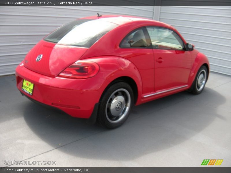 Tornado Red / Beige 2013 Volkswagen Beetle 2.5L