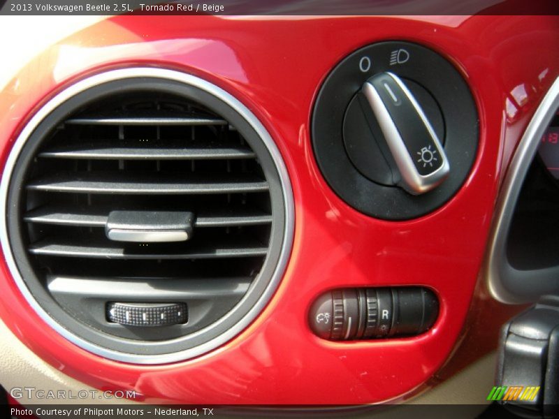 Tornado Red / Beige 2013 Volkswagen Beetle 2.5L