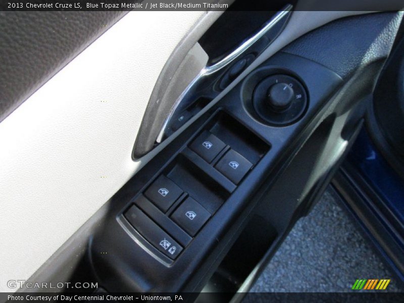 Blue Topaz Metallic / Jet Black/Medium Titanium 2013 Chevrolet Cruze LS