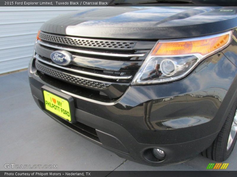 Tuxedo Black / Charcoal Black 2015 Ford Explorer Limited