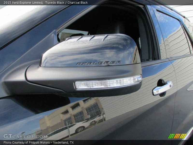 Tuxedo Black / Charcoal Black 2015 Ford Explorer Limited
