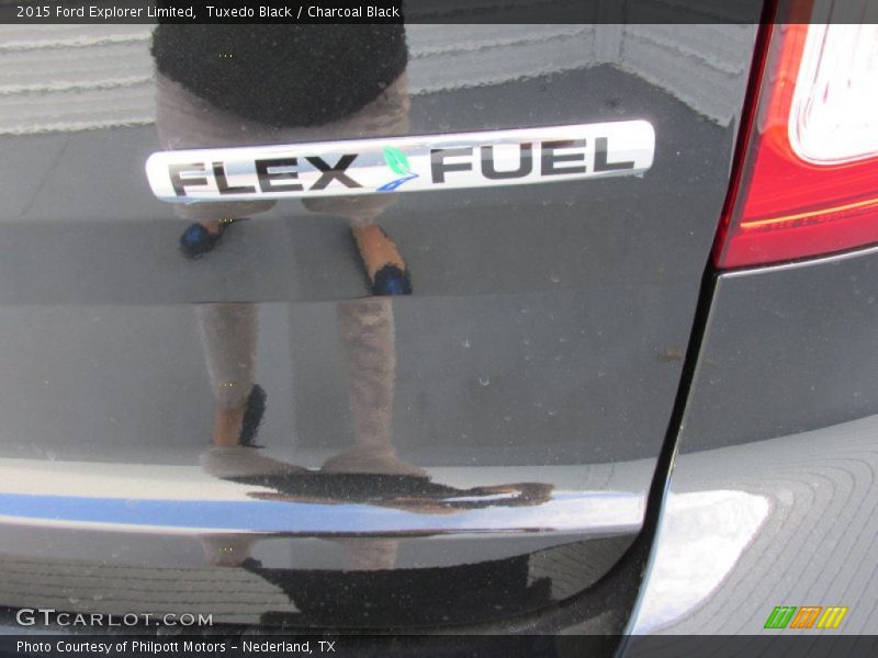 Tuxedo Black / Charcoal Black 2015 Ford Explorer Limited