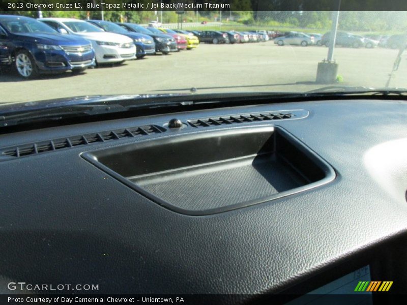 Blue Topaz Metallic / Jet Black/Medium Titanium 2013 Chevrolet Cruze LS
