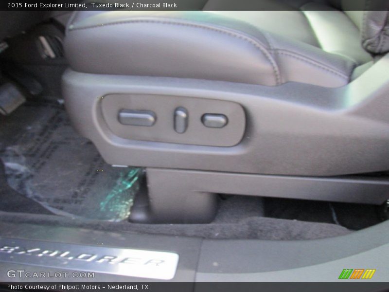 Tuxedo Black / Charcoal Black 2015 Ford Explorer Limited