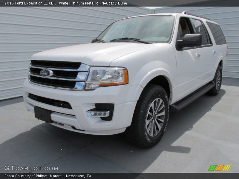 Front 3/4 View of 2015 Expedition EL XLT