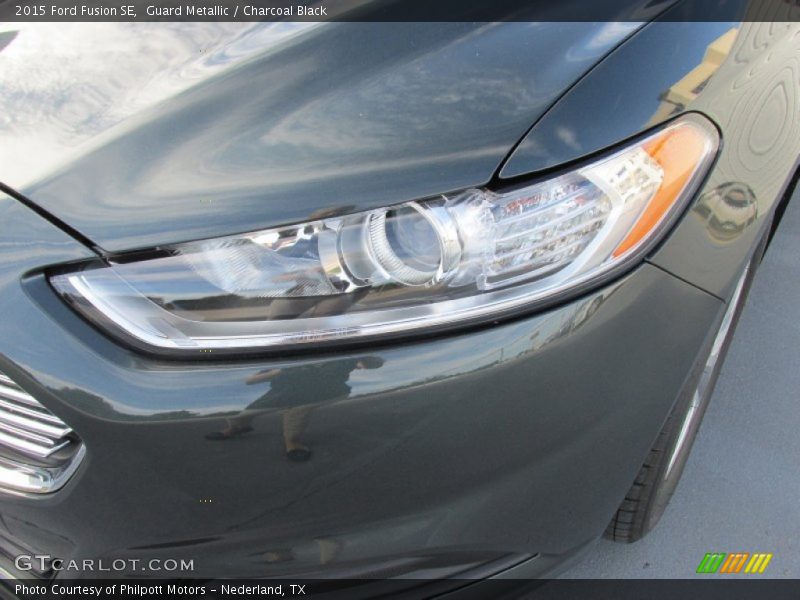 Guard Metallic / Charcoal Black 2015 Ford Fusion SE