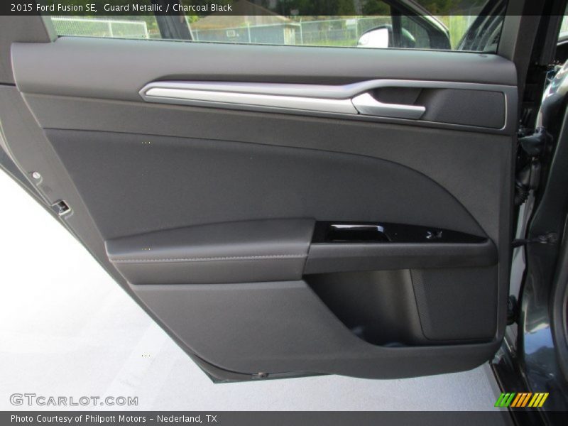 Guard Metallic / Charcoal Black 2015 Ford Fusion SE