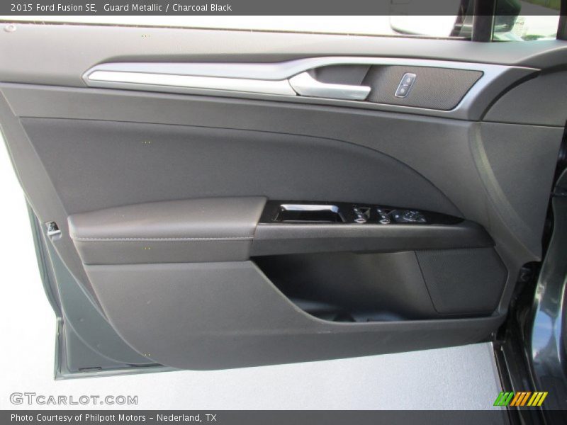 Guard Metallic / Charcoal Black 2015 Ford Fusion SE