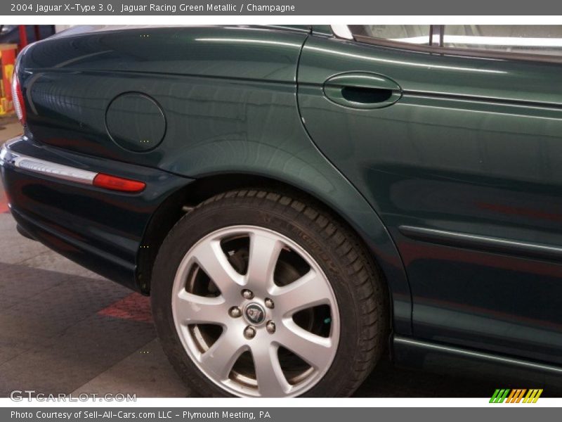 Jaguar Racing Green Metallic / Champagne 2004 Jaguar X-Type 3.0