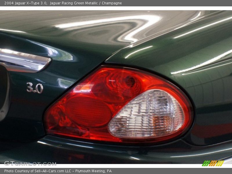 Jaguar Racing Green Metallic / Champagne 2004 Jaguar X-Type 3.0