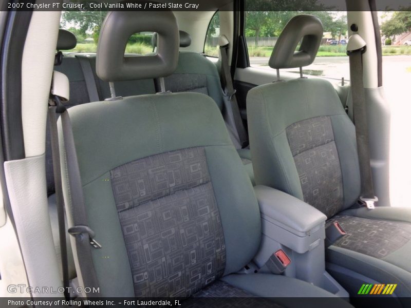 Cool Vanilla White / Pastel Slate Gray 2007 Chrysler PT Cruiser