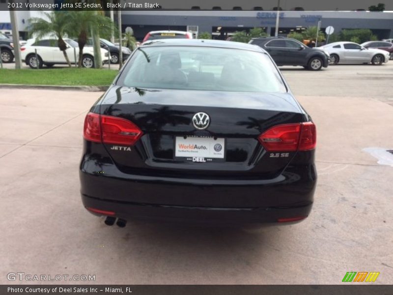 Black / Titan Black 2012 Volkswagen Jetta SE Sedan