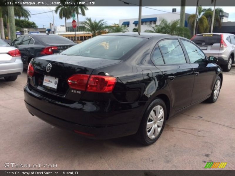Black / Titan Black 2012 Volkswagen Jetta SE Sedan