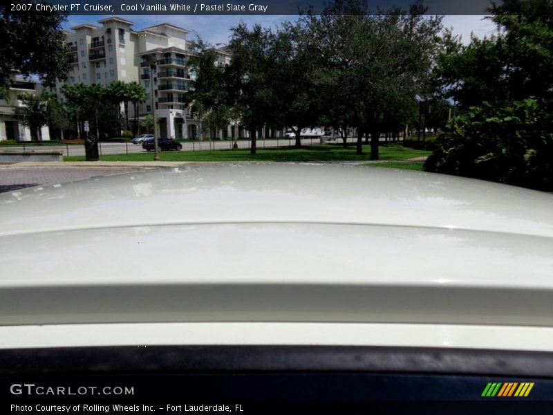 Cool Vanilla White / Pastel Slate Gray 2007 Chrysler PT Cruiser