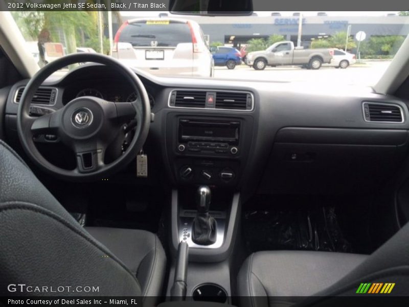 Black / Titan Black 2012 Volkswagen Jetta SE Sedan
