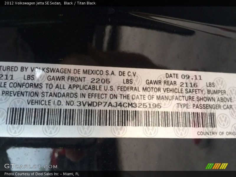 Black / Titan Black 2012 Volkswagen Jetta SE Sedan