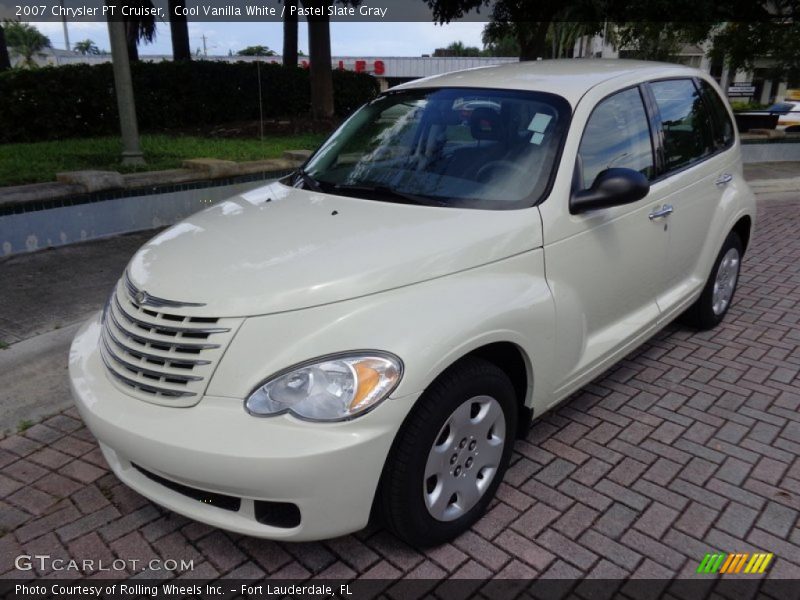 Cool Vanilla White / Pastel Slate Gray 2007 Chrysler PT Cruiser